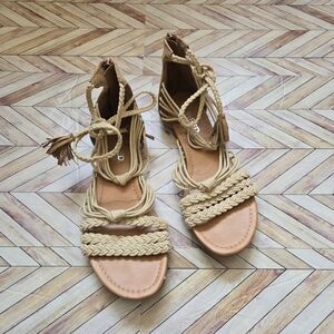UNR8ED Boho Braided Rope Gladiator Sandals Tan Neutral Strappy Flat Sandals W8
